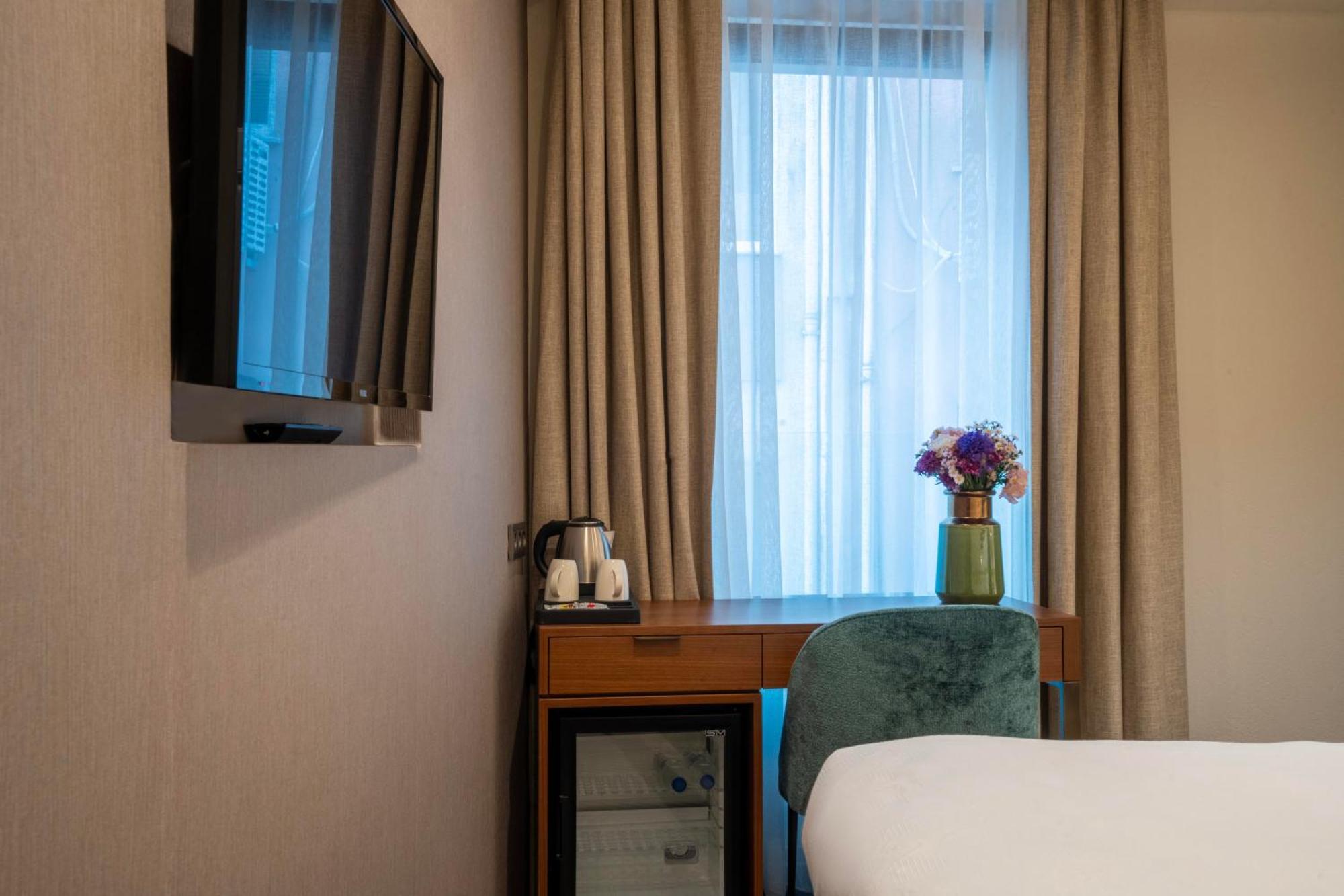 Smart And Simple Hotel Karakoy Istanbul Eksteriør billede