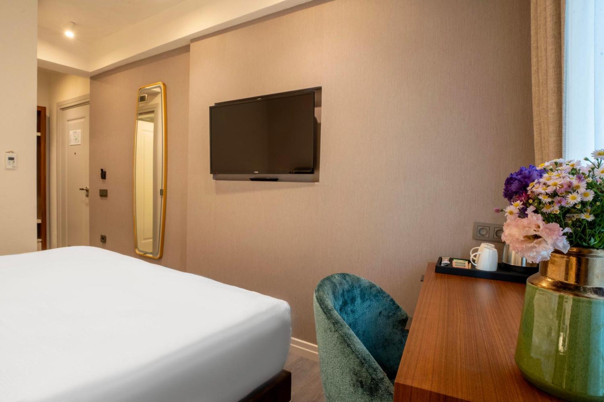Smart And Simple Hotel Karakoy Istanbul Eksteriør billede