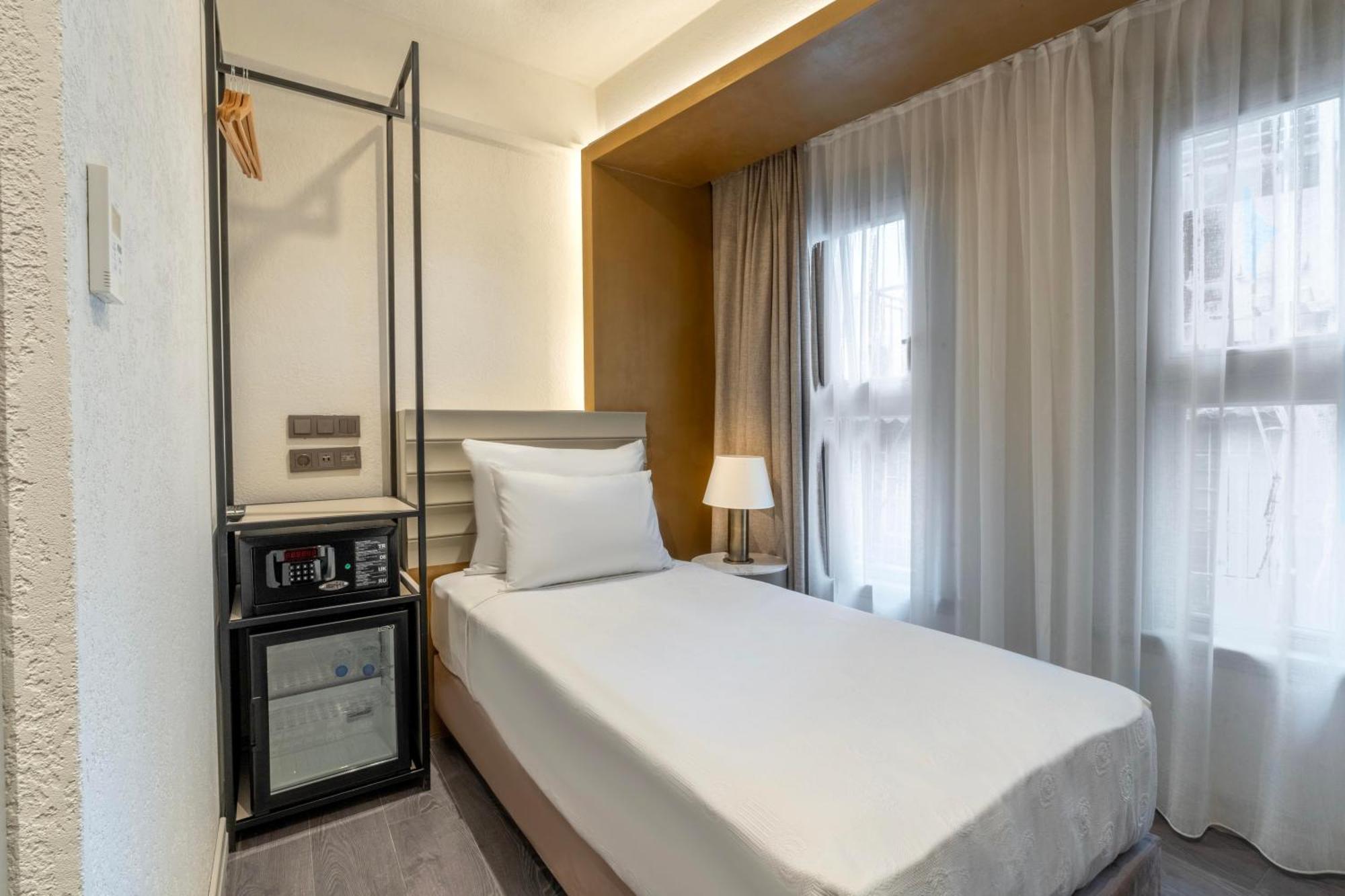 Smart And Simple Hotel Karakoy Istanbul Eksteriør billede