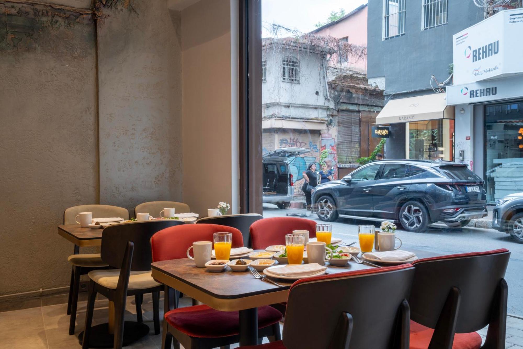 Smart And Simple Hotel Karakoy Istanbul Eksteriør billede